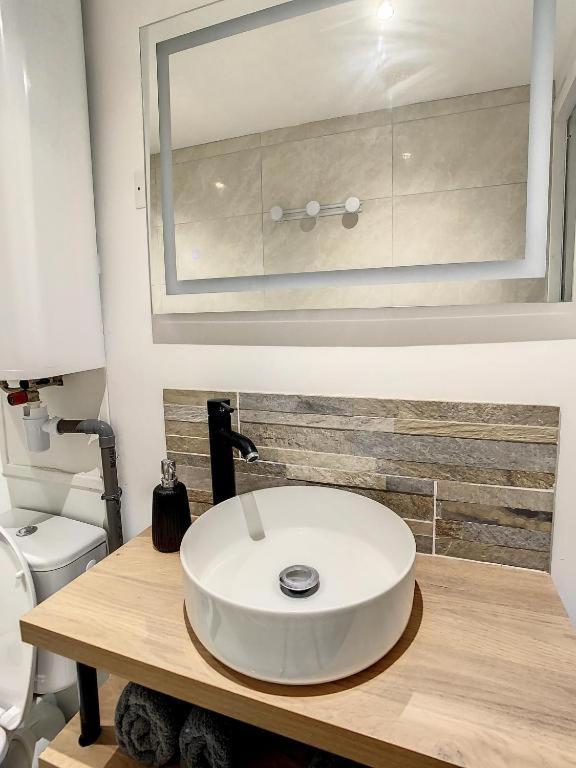 Grand Studio Amiens Gare Tout Confort Wifi Netflix 2Pers Esterno foto